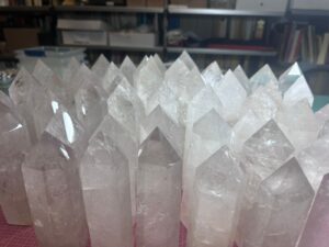 Quartz crystals for orgonite power wands